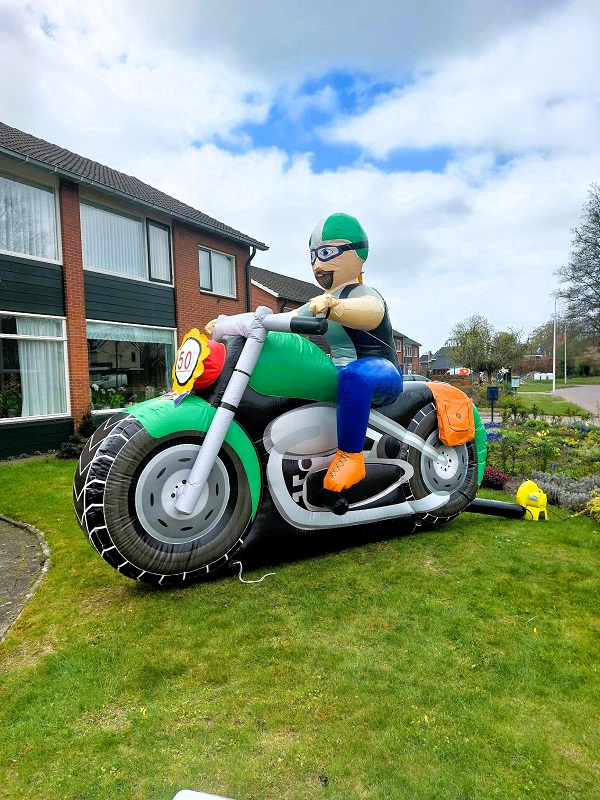 Abraham opblaaspop Tirol 2,5 meter (klein model) - Afbeelding 5