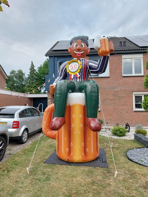 abraham pop getint bierglas