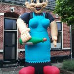 Sarah opblaaspop Blauwe Schort