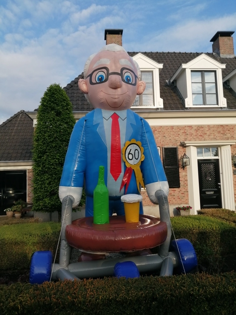 Product waarin alle foto's voor het klantenoverzicht zitten, onder de Bekijk meer - Afbeelding 13