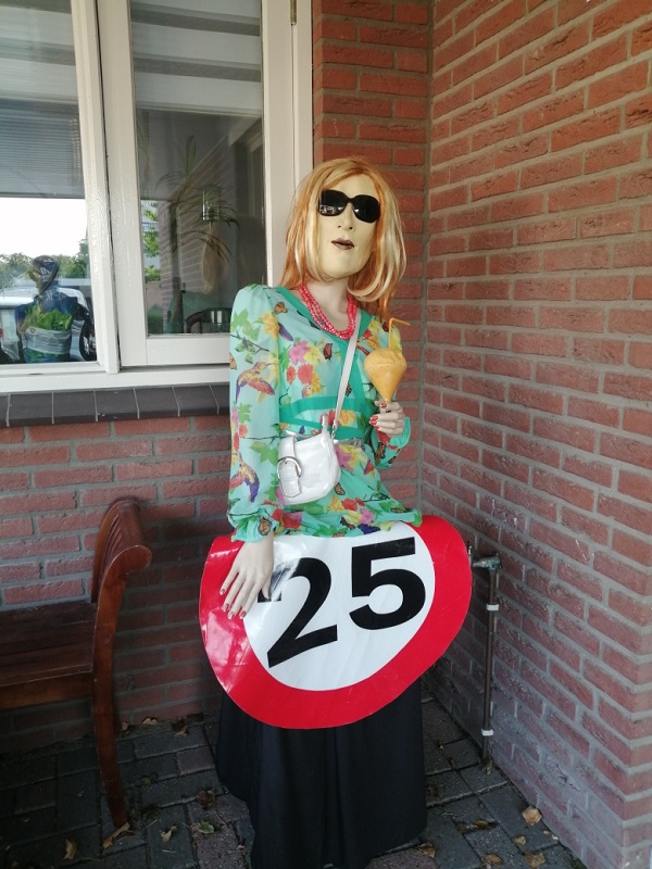 Halve Sarah op plateau blond - Afbeelding 2