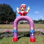 Halve Sarah opblaaspop Feestend