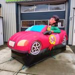 Abraham opblaaspop in Auto