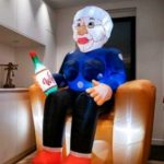 Indoor Sarah op stoel