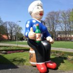 Halve Sarah opblaaspop Feestend