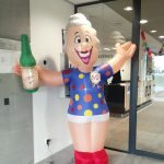 Indoor Sarah Juichend